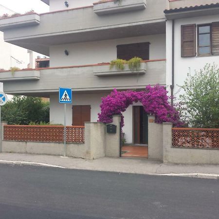 Villa Lory Албиния Екстериор снимка