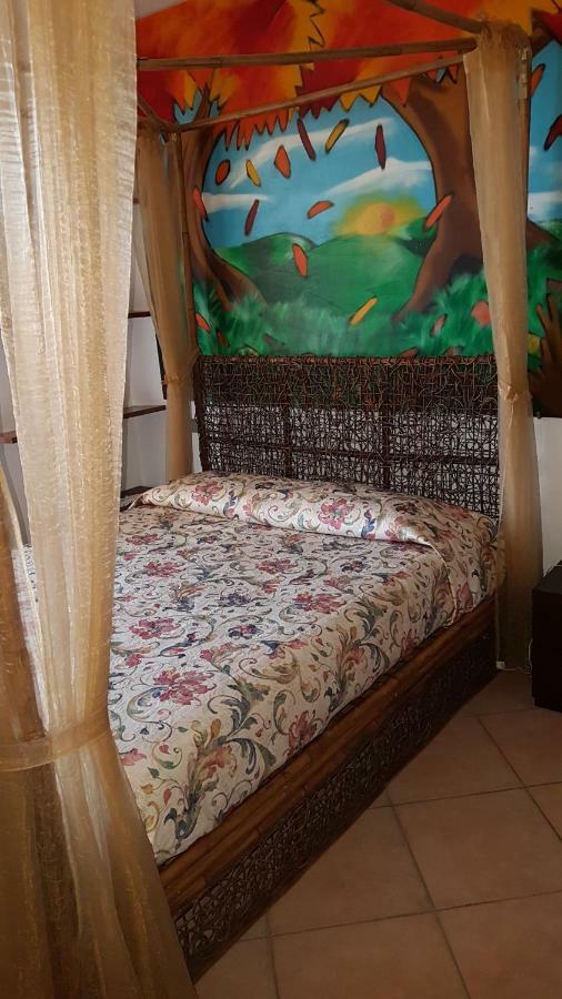 Villa Lory Албиния Екстериор снимка
