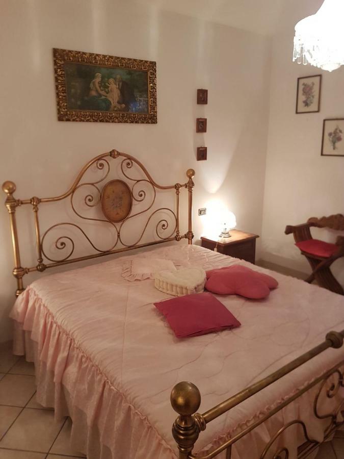 Villa Lory Албиния Екстериор снимка