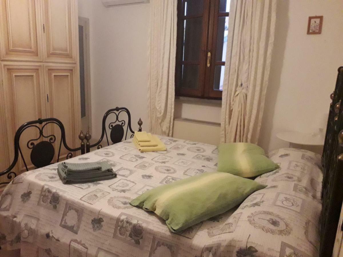 Villa Lory Албиния Екстериор снимка