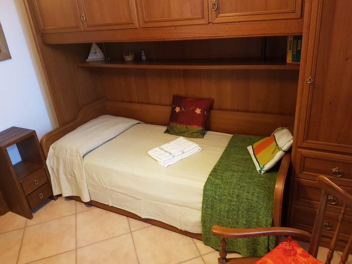 Villa Lory Албиния Екстериор снимка